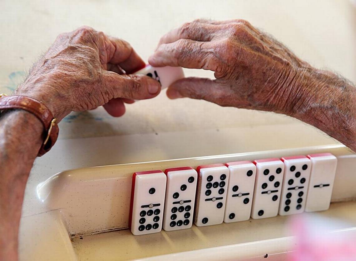 El dominó y su cubanía El dominó y su cubanía