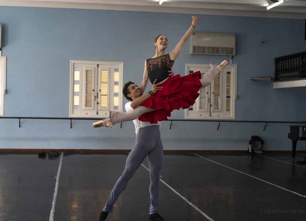 Marianela y Patricio ensayo 2025 foto Leysis Quesada 1_(1)