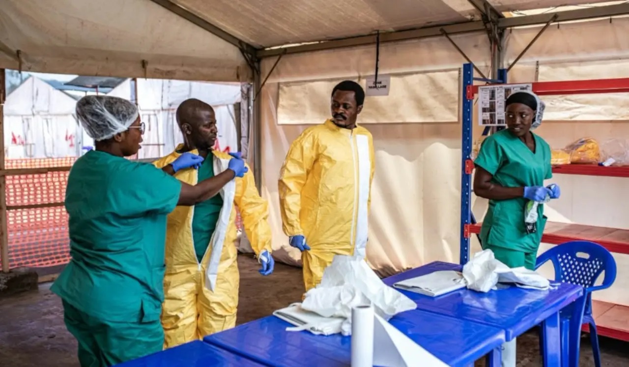 ebola crisis01