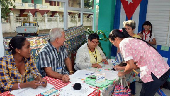 Educadores y pioneros se preparan para la votación por el Código de las Familias