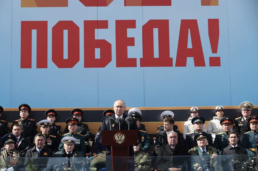 El presidente Vladimir Putin, Comandante en Jefe de las Fuerzas Armadas de la Federación Rusa, subrayó la importancia de esta fecha y de la parada militar. Foto: Estudios Revolución. El presidente Vladimir Putin, Comandante en Jefe de las Fuerzas Armadas de la Federación Rusa, subrayó la importancia de esta fecha y de la parada militar. Foto: Estudios Revolución.