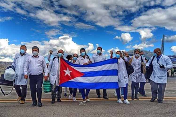 Médicos cubanos Médicos cubanos