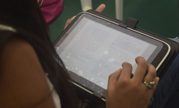 Cuba Digital fue uno de los proyectos de mayor popularidad en la 27 Feria Internacional del Libro de La Habana. Imagen de archivo. Cuba Digital fue uno de los proyectos de mayor popularidad en la 27 Feria Internacional del Libro de La Habana. Imagen de archivo.