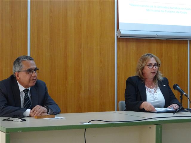 Marcelino Medina y Niurka Pérez Denis Marcelino Medina y Niurka Pérez Denis