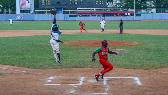 estadio Cándido González de Camagüey estadio Cándido González de Camagüey