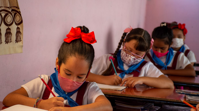 Estudiantes Estudiantes