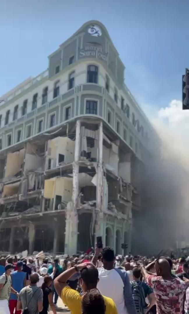 Fuerte explosión en el hotel Saratoga de La Habana.
