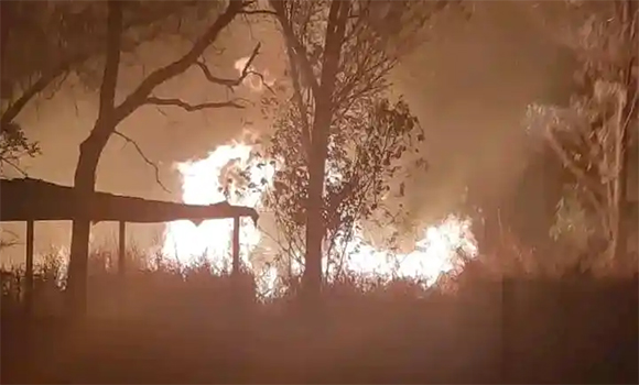 Controlado incendio en las cercanías del hotel Los Caneyes, en Villa Clara