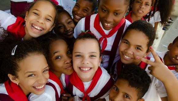 La tasa de mortalidad escolar también reduce de 2.4 a 2.1 por 10 000 habitantes, representando 28 decesos por debajo con respecto al 2022.Archivo/Cubadebate. La tasa de mortalidad escolar también reduce de 2.4 a 2.1 por 10 000 habitantes, representando 28 decesos por debajo con respecto al 2022.Archivo/Cubadebate.