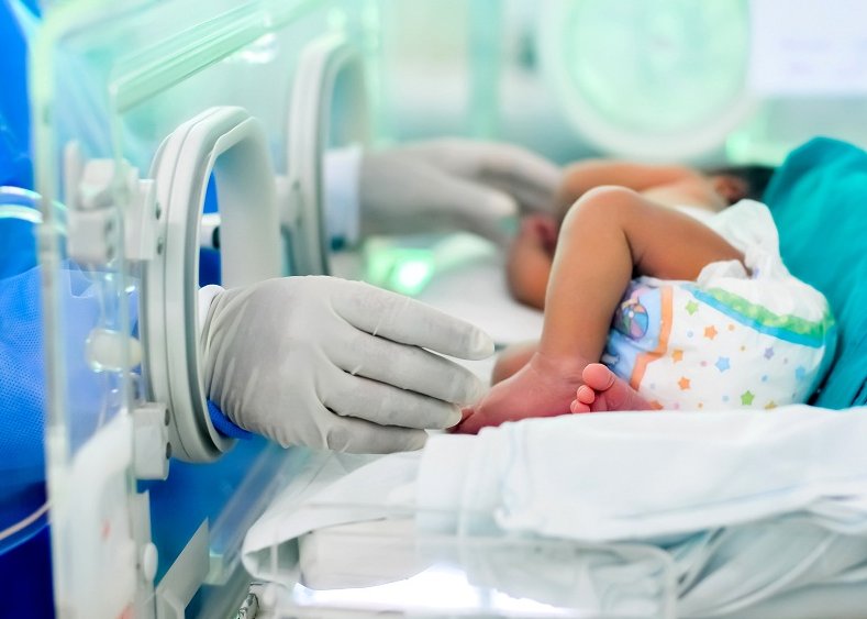 La tasa de mortalidad infantil por defectos congénitos en el 2023, descendió de 1.0 por 1000 nacidos vivos al cierre del 2022, a 0.7, lo cual iguala el dato del 2020 y constituye la más baja registrada por malformaciones congénitas en Cuba y el mejor indicador de su tipo en las Américas. Foto: Archivo/CD. La tasa de mortalidad infantil por defectos congénitos en el 2023, descendió de 1.0 por 1000 nacidos vivos al cierre del 2022, a 0.7, lo cual iguala el dato del 2020 y constituye la más baja registrada por malformaciones congénitas en Cuba y el mejor indicador de su tipo en las Américas. Foto: Archivo/CD.