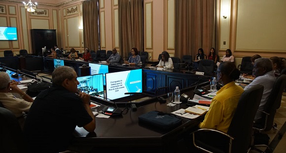 La reunión se realizó en formato de videoconferencia y constituye el primer intercambio de su tipo tras la constitución de la X Legislatura, en abril de 2023. Foto: @AsambleaCuba/ Twitter. La reunión se realizó en formato de videoconferencia y constituye el primer intercambio de su tipo tras la constitución de la X Legislatura, en abril de 2023. Foto: @AsambleaCuba/ Twitter.