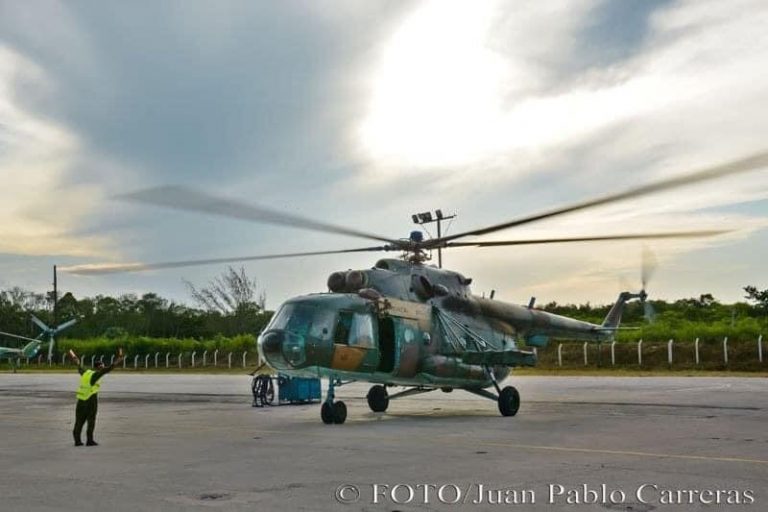 Regresan a casa tripulaciones de helicópteros que enfrentaron incendio en Matanzas. Foto: Juan Pablo Carreras/ ACN Regresan a casa tripulaciones de helicópteros que enfrentaron incendio en Matanzas. Foto: Juan Pablo Carreras/ ACN