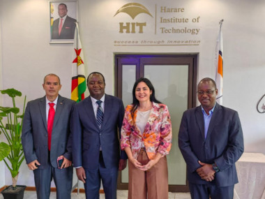 HIT recibe a Embajadora en Zimbabwe