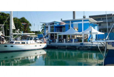 Club Náutico Hemingway 