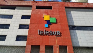Entel de Bolivia retira señal de Telesur